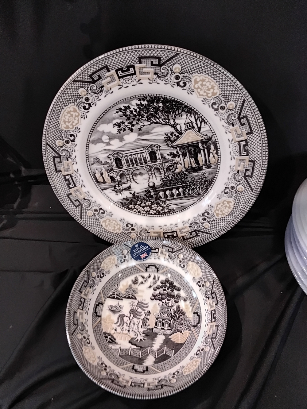 Set Of 1 Dinner Plate 1 Bowl Royal Stratford